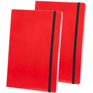 Set van 4x stuks notitieblokje rood met zachte kaft en elastiek A5 formaat - 80x lijntjes paginas - opschrijfboekjes