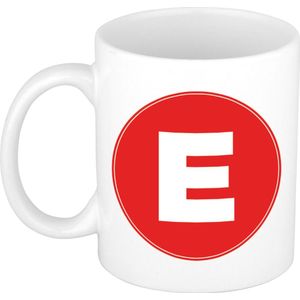 Mok / beker met de letter E rode bedrukking voor het maken van een naam / woord - koffiebeker / koffiemok - namen beker