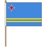 4x stuks vlag Aruba klein hand zwaaivlaggetje 15 x 22 cm - Landen feestartikelen/versieringen