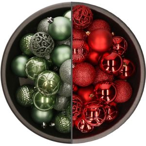 74x stuks kunststof kerstballen mix van salie groen en rood 6 cm - Kerstversiering
