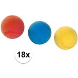 18x Foam/soft ballen gekleurd 7 cm