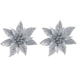 2x Kerstboomversiering op clip zilveren glitter bloem 15 cm - kerstboom decoratie - zilveren kerstversieringen