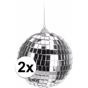 Disco kerstballen - 2x st - zilver - 10 cm - spiegelbol discobol kerstballen