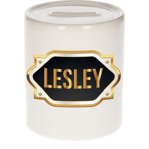 Lesley naam cadeau spaarpot met gouden embleem - kado verjaardag/ vaderdag/ pensioen/ geslaagd/ bedankt
