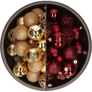 Bellatio Decorations Kerstballen mix - 74-delig - donkerrood en goudkleurig - 6 cm - kunststof