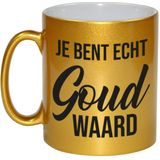 Je bent echt goud waard bedankt mok / beker - 330 ml - goudkleurig - waardering / bedankje - cadeau mok / beker voor collega / vrienden /  familie / kennissen