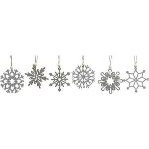 24x Houten sneeuwvlok kersthangers zilver 6 cm - Kerstboomversiering