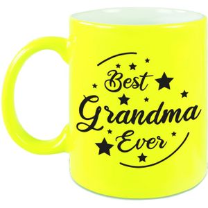 Best Grandma Ever cadeau mok / beker - neon geel - 330 ml - verjaardag / bedankje - mok voor oma