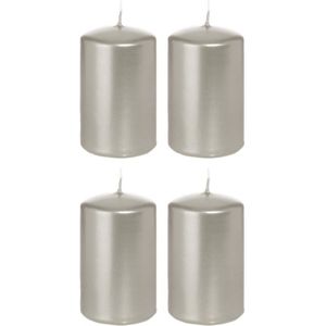 4x Zilveren Cilinderkaarsen/Stompkaarsen 5 X 8 cm 18 Branduren - Geurloze Zilverkleurige Kaarsen