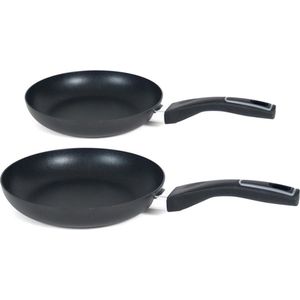 Pannenset 2x aluminium zwarte koekenpannen/hapjespannen Gusto met anti-aanbak laag 22 cm en 28 cm