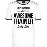 This is what an awesome trainer looks like wit/zwart ringer cadeau t-shirt - heren - beroepen / cadeau shirt