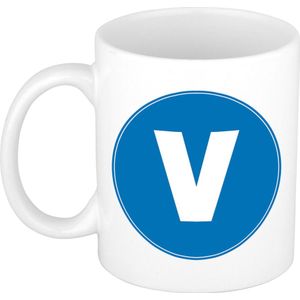 Mok / beker met de letter V blauwe bedrukking voor het maken van een naam / woord - koffiebeker / koffiemok - namen beker