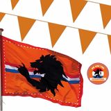 Ek oranje straat/ huis versiering pakket met oa 1x Mega Holland vlag, 200 meter oranje vlaggenlijnen - Oranje versiering buiten