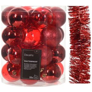 Kerstversiering set - rood - kerstballen 6 cm en kerstslinger - kunststof