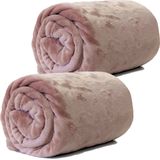 Plaids/dekens - fleece - 2 stuks - roze - polyester - 130 x 180 cm