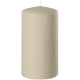 8x Beige cilinderkaarsen/stompkaarsen 6 x 8 cm 27 branduren - Geurloze kaarsen beige - Woondecoraties