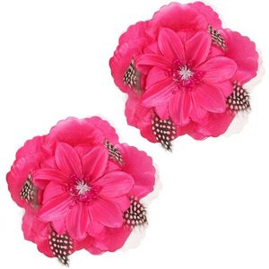 Set van 4x stuks roze speld Hawaii haarbloem met veertjes - Verkleed bloemen voor in je haar