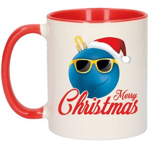 Cadeau kerstmok rood Merry Christmas vrolijke smiley kerstbal - 300 ml - keramiek - koffiemok / theebeker - Kerstmis - kerstcadeau