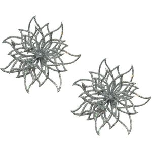 Decoris Kerstboom bloemen op clip - 2x st - zilver glitter - 14 cm - kerstboomversiering