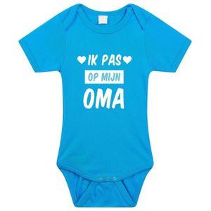 Ik pas op mijn oma tekst baby rompertje blauw jongens - Kraamcadeau - Babykleding