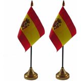 2x stuks Spanje tafelvlaggetje 10 x 15 cm met standaard - Spaanse feestartikelen/versieringen