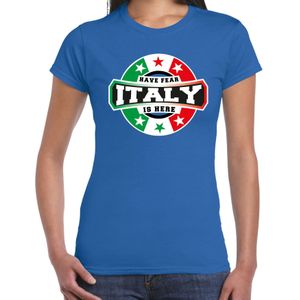 Have fear Italy is here t-shirt met sterren embleem in de kleuren van de Italiaanse vlag - blauw - dames - Italie supporter / Italiaans elftal fan shirt / EK / WK / kleding
