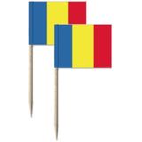 100x Cocktailprikkers RoemeniÃ« 8 cm vlaggetje landen decoratie - Houten spiesjes met papieren vlaggetje - Wegwerp prikkertjes
