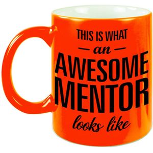 This is what an awesome mentor looks like tekst cadeau mok / beker - neon oranje - 330 ml - juffen / meester dag kado