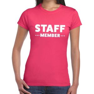 Staff member tekst t-shirt roze dames - evenementen personeel / crew shirt