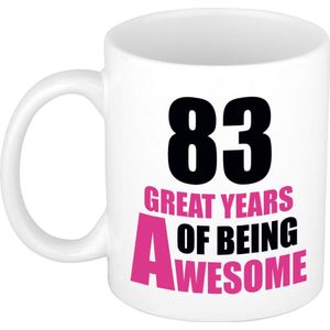 83 great years of being awesome mok wit en roze - cadeau mok / beker - 29e verjaardag / 83 jaar