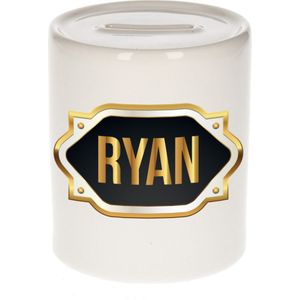 Ryan naam cadeau spaarpot met gouden embleem - kado verjaardag/ vaderdag/ pensioen/ geslaagd/ bedankt