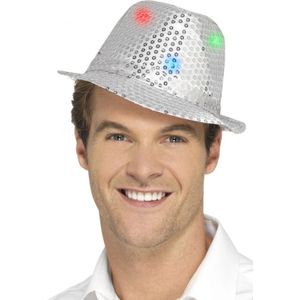 2x stuks pailletten feest hoedje zilver met LED lichtjes - Carnaval verkleed hoeden