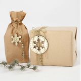 Rol inpakpapier/cadeaupapier - 2x - naturel/DIY - 500 x 50 cm - verjaardag cadeauverpakking