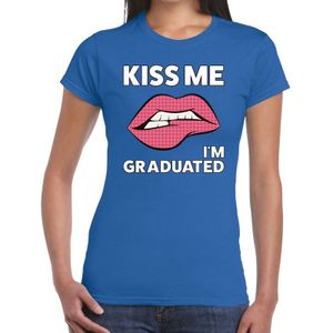 Kiss me I am Graduated t-shirt blauw dames - feest shirts dames - geslaagden kleding