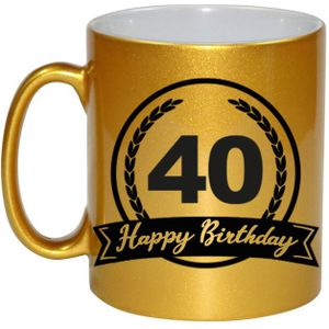 Gouden Happy Birthday 40 years cadeau mok / beker met wimpel - 330 ml - keramiek - verjaardags koffiemok / theebeker