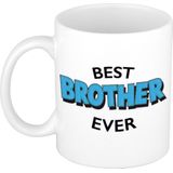 Best brother ever cadeau mok / beker wit met blauwe cartoon letters - 300 ml - keramiek - verjaardag - cadeau koffiemok / theebeker