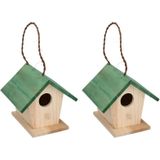 2x Houten vogelhuisjes/nestkastjes met groen dak 17 cm - Vogelhuisjes tuindecoraties