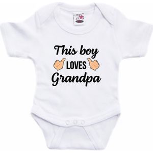 This boy loves grandpa tekst baby rompertje wit jongens - Cadeau opa - Babykleding