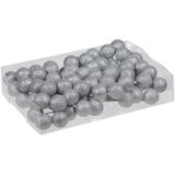 80x Zilveren glitter mini kerstballen stekers kunststof 3 cm - Kerststukje maken onderdelen