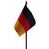 2x stuks duitsland tafelvlaggetjes 10 x 15 cm met standaard - Duitse feestartikelen/versiering