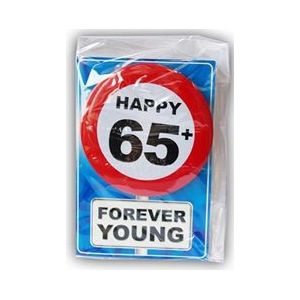 Happy Birthday kaart met button 65 jaar