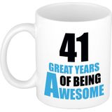 41 great years of being awesome mok wit en blauw - cadeau mok / beker - 29e verjaardag / 41 jaar