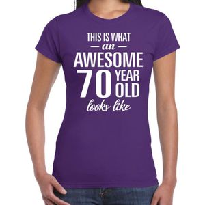 Awesome 70 year - geweldige 70 jaar cadeau t-shirt paars dames -  Verjaardag cadeau