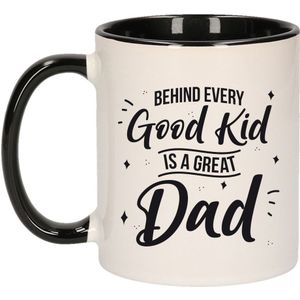 Good kid Great dad cadeau beker / mok - zwart met wit - papa / verjaardag / Vaderdag