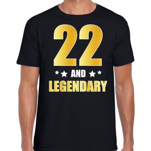 22 and legendary verjaardag cadeau t-shirt / shirt - zwart - gouden en witte letters - voor heren - 22 jaar  / outfit