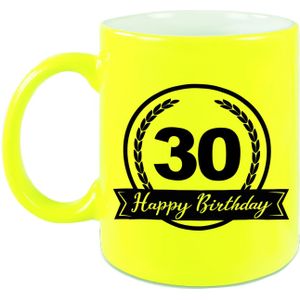Happy Birthday 30 years cadeau mok / beker met wimpel - 330 ml - neon geel - verjaardagscadeau
