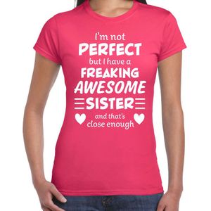 Freaking awesome Sister / geweldige zus cadeau t-shirt roze dames -  kado shirt  / verjaardag cadeau