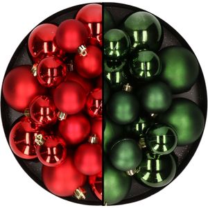 Kerstversiering kunststof kerstballen kleuren mix rood/donkergroen 6-8-10 cm pakket van 44x stuks