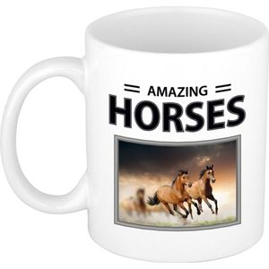 Dieren foto mok bruin paard - 300 ml - amazing horses - cadeau beker / mok bruine paarden liefhebber