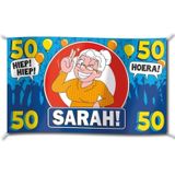 Set  van 1x Sarah gevelvlag 100 x 150 cm en 3x cartoon 50 jaar vlaggenlijnen 10 meter
